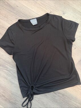 Olivia Rae Black Short Sleeve Tie-Front Tee